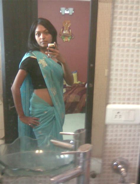 Indian Girl Removing Saree Bra Blouse Showing Boobs And Pussy