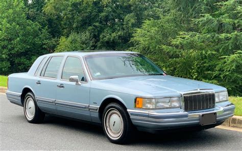 mile signature series  lincoln town car barn finds
