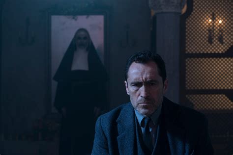 the nun review newest conjuring spinoff is an unholy mess