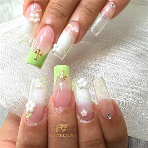 aura french nails  flowers  p beaute day spa