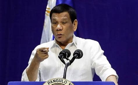 el presidente de filipinas insulta a los obispos y asegura