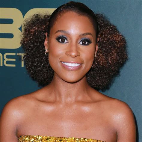 issa rae will make her snl hosting debut on oct 17th urban girl mag