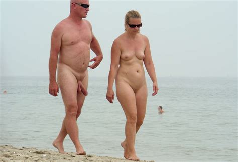 mixed gender nude groups beach hot pics