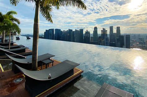 lhotel marina bay sands  son infinity pool  singapour