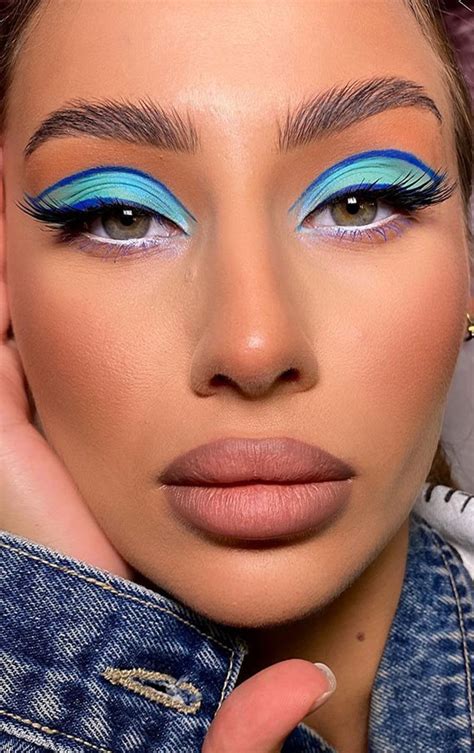 cool makeup  thatll blow  mind blue  turquoise eyeshadow