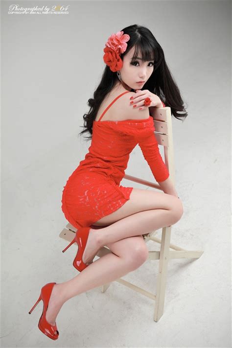 Im Soo Yeon 임수연 Is Modelling In A Hot Red Ruffle Dress