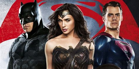 Justice League Gadot Talks Loss Of Superman Screen Rant