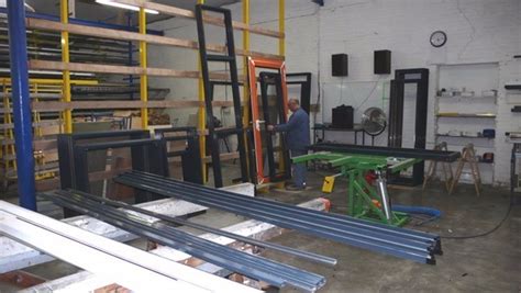 atelier menuiserie fabrication porte  fenetre en aluminium lille nord