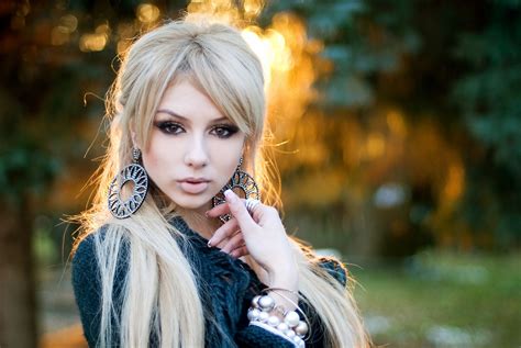 Download Photo 2560x1714 Ekaterina Fetisova Blonde Sexy Girl Model