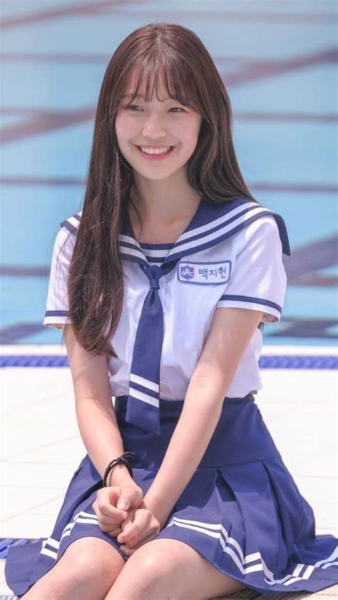 pin oleh pinkyalice di jiheon fromis 9 di 2019 seragam sekolah gadis ulzzang dan sekolah
