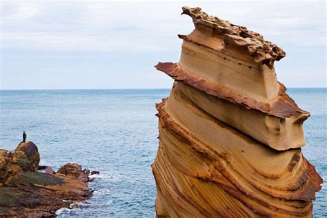 famous  amazing rock formations   world wanderwisdom