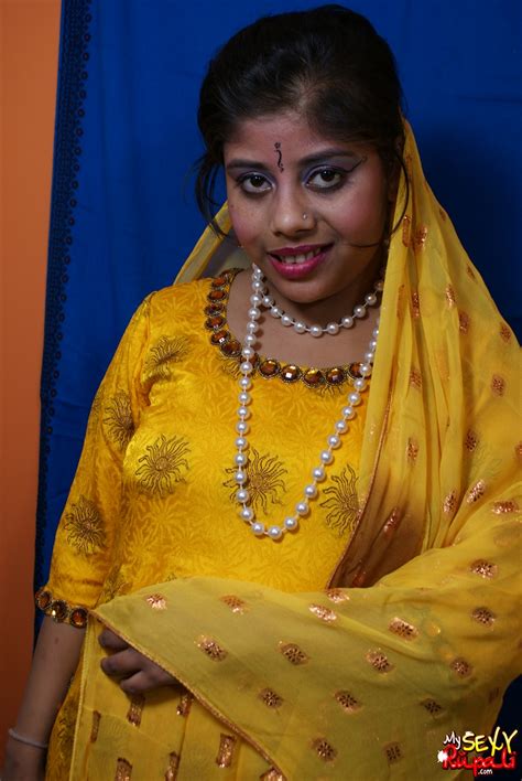 hot sexy bhabhi in tight salwar suit porn galleries
