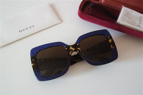 brand new with full case set 100 authentic blue sunglasses
