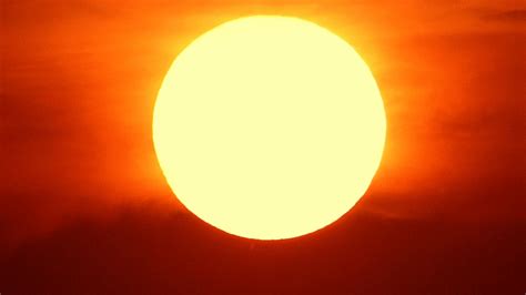 imagen del sol al atardecer en zimbabue el universo hoy