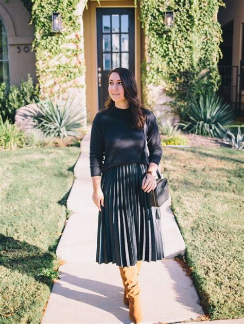 Pleated Skirts And Why You Need One Pleated Skirt Skirts Fall
