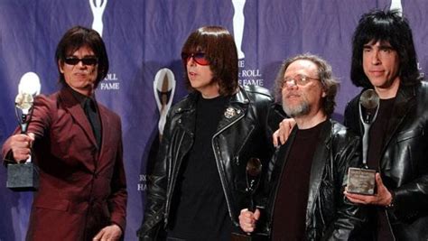 Ramones Parton To Get Lifetime Grammys Cbc News