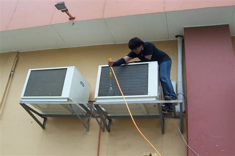 air conditioning unit   clean  air conditioning unit