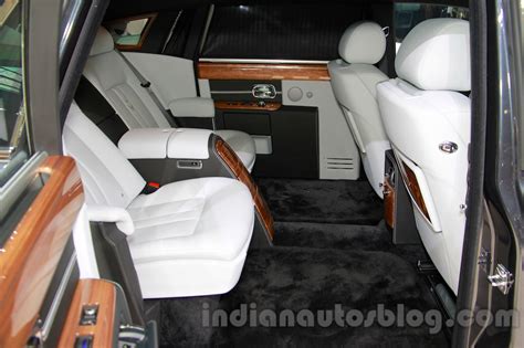 rolls royce phantom metropolitan rear seat