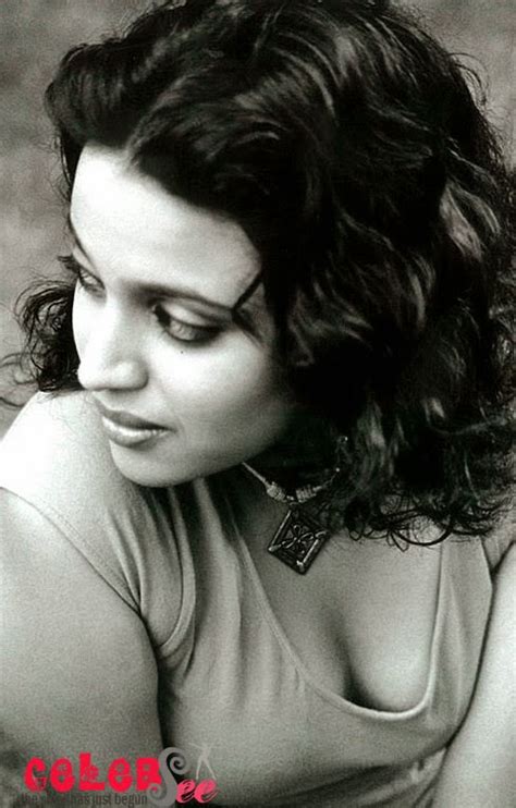 celebsview swara bhaskar super sexy photoshoot