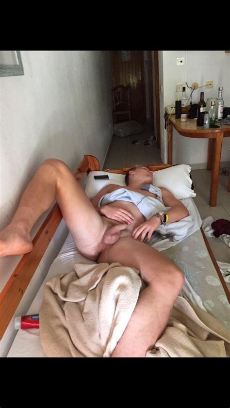 drunk guy sleeping naked spycamfromguys hidden cams spying on men