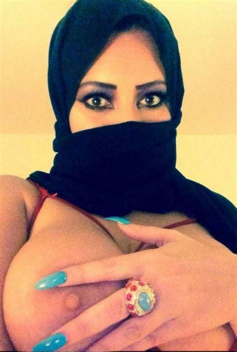 gros seins black arabe voilee salope femme