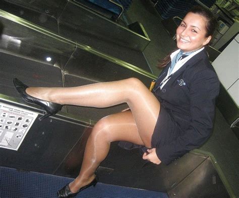 Sexy And Hot Stewardesses Beautiful Pics