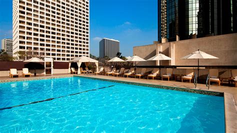 downtown los angeles hotel  westin bonaventure hotel suites