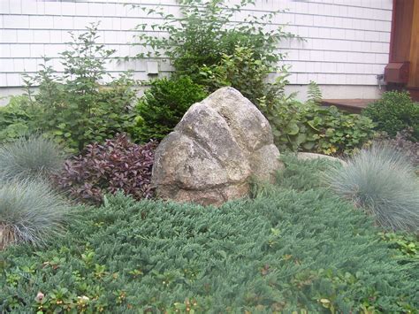 natural large rocks  landscaping landscaping  rocks