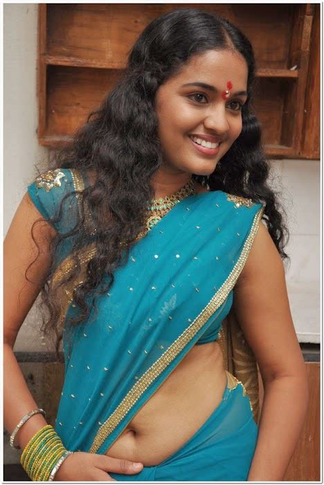 tamil actress hot navel show stills  saree cine gallery