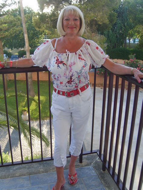 Blackmerc 1223 60 From Liverpool Is A Local Granny Looking For Casual