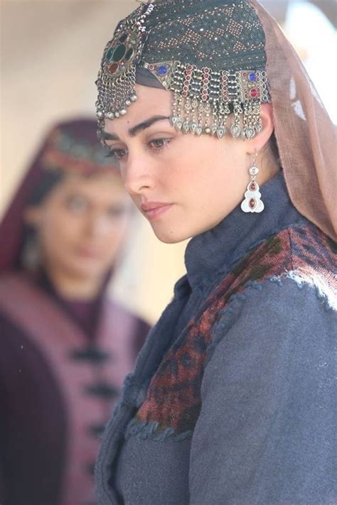 Pin By Arbiya Sheikh On Ertugrul And Halima Quotes Turkish Fashion