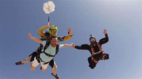 skydiving  dubai complete step  step guide