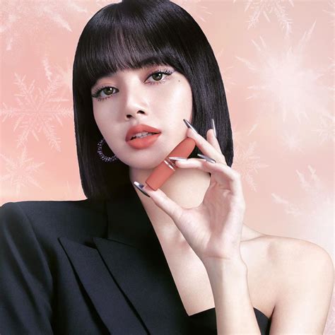 blackpinks lisa joins mac cosmetics  brand ambassador mag grand