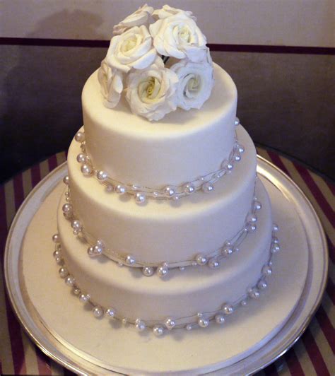 wedding cakes pictures simple
