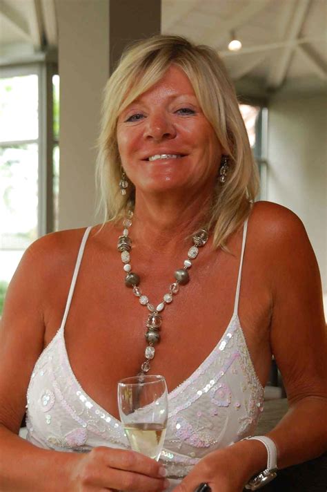 mix mature and granny 12 amateur set by darkko 41 pics