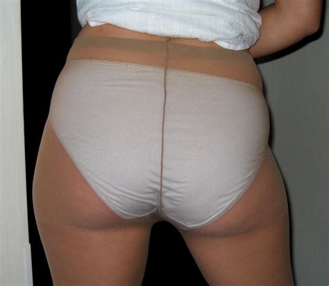 Amateur Panties Under Pantyhose 4 High Definition Porn