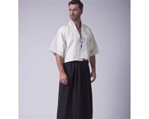 Short Sleeve Japanese Samurai Menss Male Kimono Black White Robe