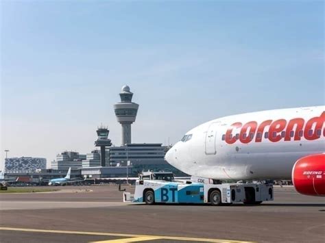 corendon airlines boeing  attempts  takeoffs  returning   gate  munich