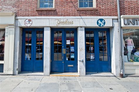 New York Yankees Shop Milano