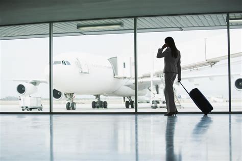 airlines  airports turn  apps  improve passenger experience