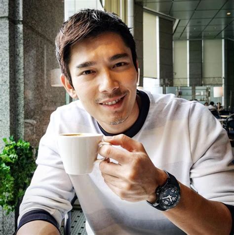 the top 10 most searched male singapore celebrities on yahoo in 2019