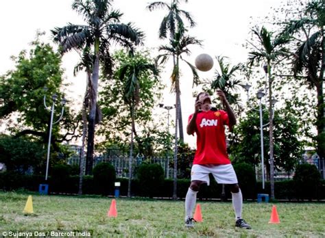 rajib roy indian teen whose mother is a prostitute to train with manchester united daily