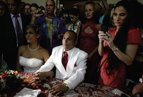 Cuba Transgender Wedding Shows Shifting Attitudes The Hour
