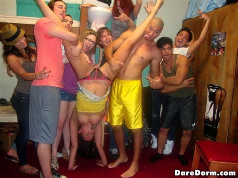 hot college girls get their fuck on at a dorm party coed