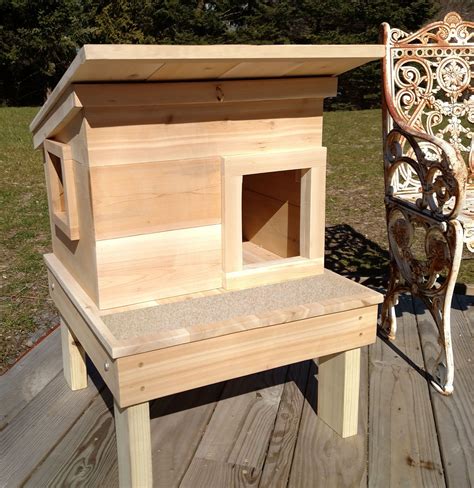 outdoor cat house shelter  touchstone pet
