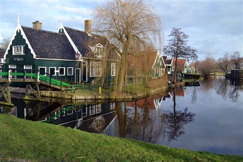 houten zaanse huizen nederland