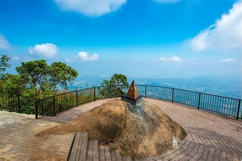 Cï»¿Ã¡p treo nÃºi BÃ  Äen TÃ¢y Ninh