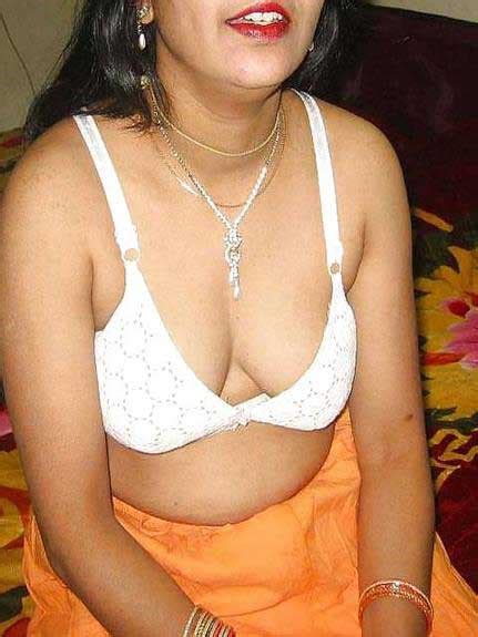 nude indian aunties ke sexy boobs antarvasna indian sex