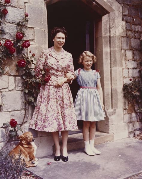 Npg P1622 Queen Elizabeth Ii Princess Anne Portrait National