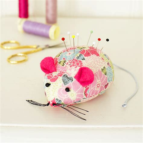 turn leftover fabric into a cute mouse pincushion